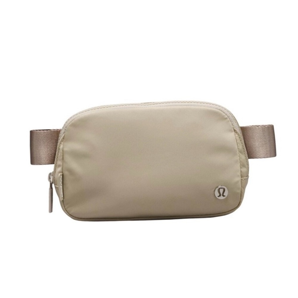 Lululemon Belt Bag in Raw Linen (1L)